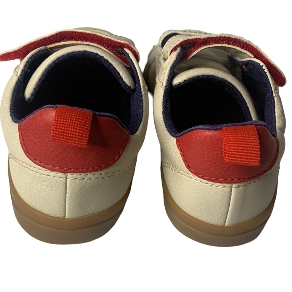 OLD NAVY SNEAKERS - Picture 2 of 5